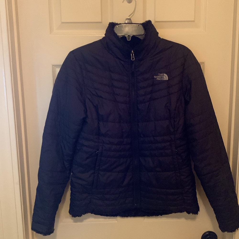 Women’s Black North Face Reversible Jacket, pristine condition. Size Medium.